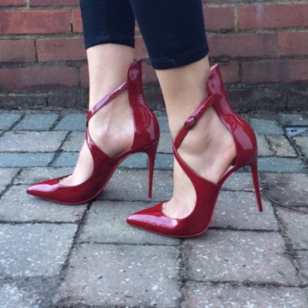 CHRISTIAN LOUBOUTIN PUMPS